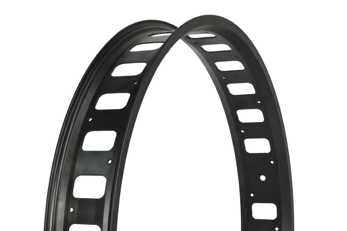 Обод MX-80S 26*32H, 80MM (Fatbike)шир-83,5мм,пос.шир-82мм,выс-22,5мм, черный с отверстиями Обод MX-80S 26*32H, 80MM (Fatbike)шир-83,5мм,пос.шир-82мм,выс-22,5мм, черный с отверстиями